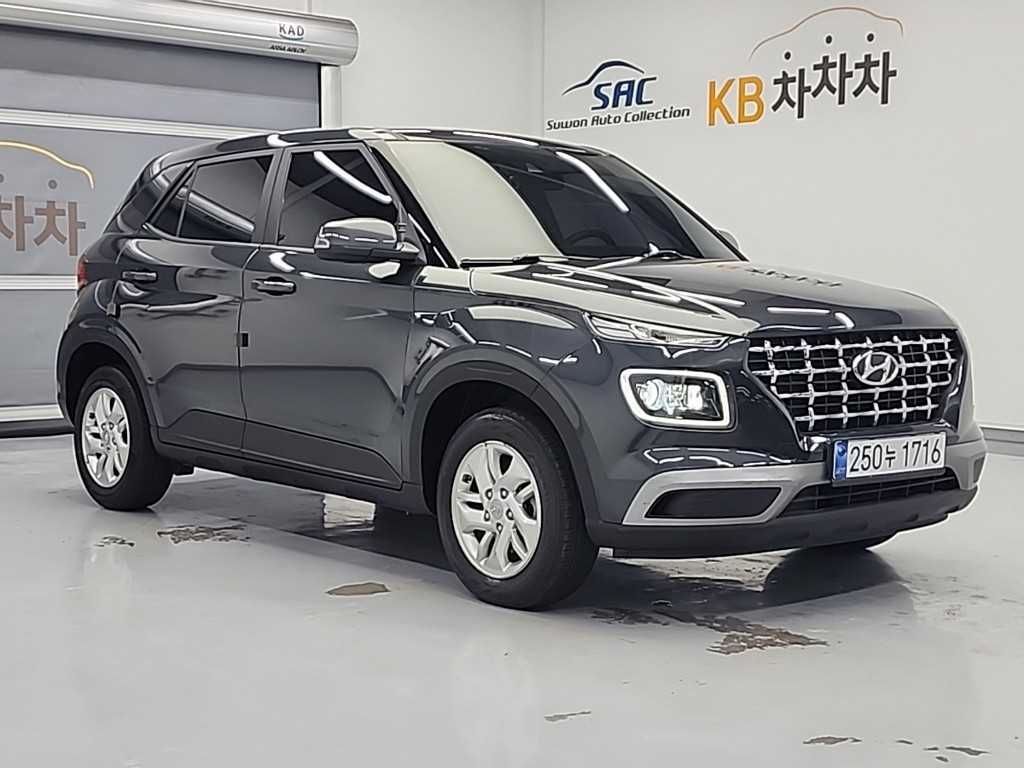 HYUNDAI Venue - Vista 4