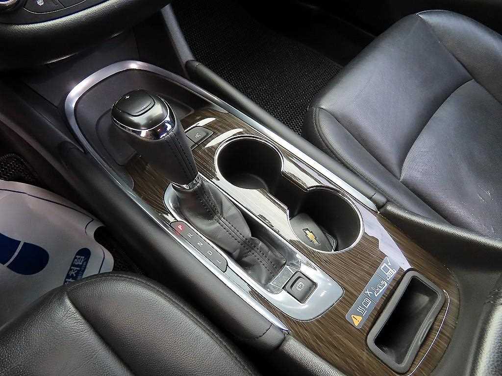 Chevrolet Malibu - Vista 10