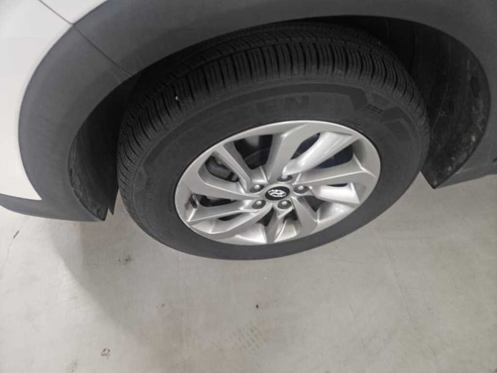 HYUNDAI Tucson - Vista 3