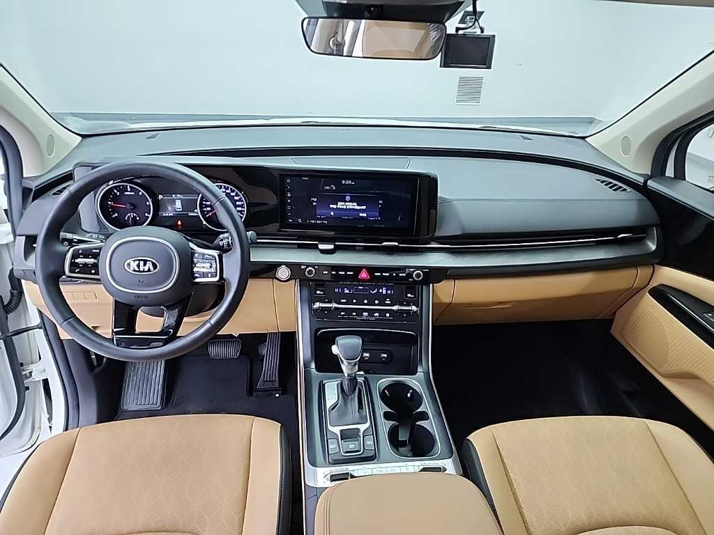 KIA Carnival - Vista 7