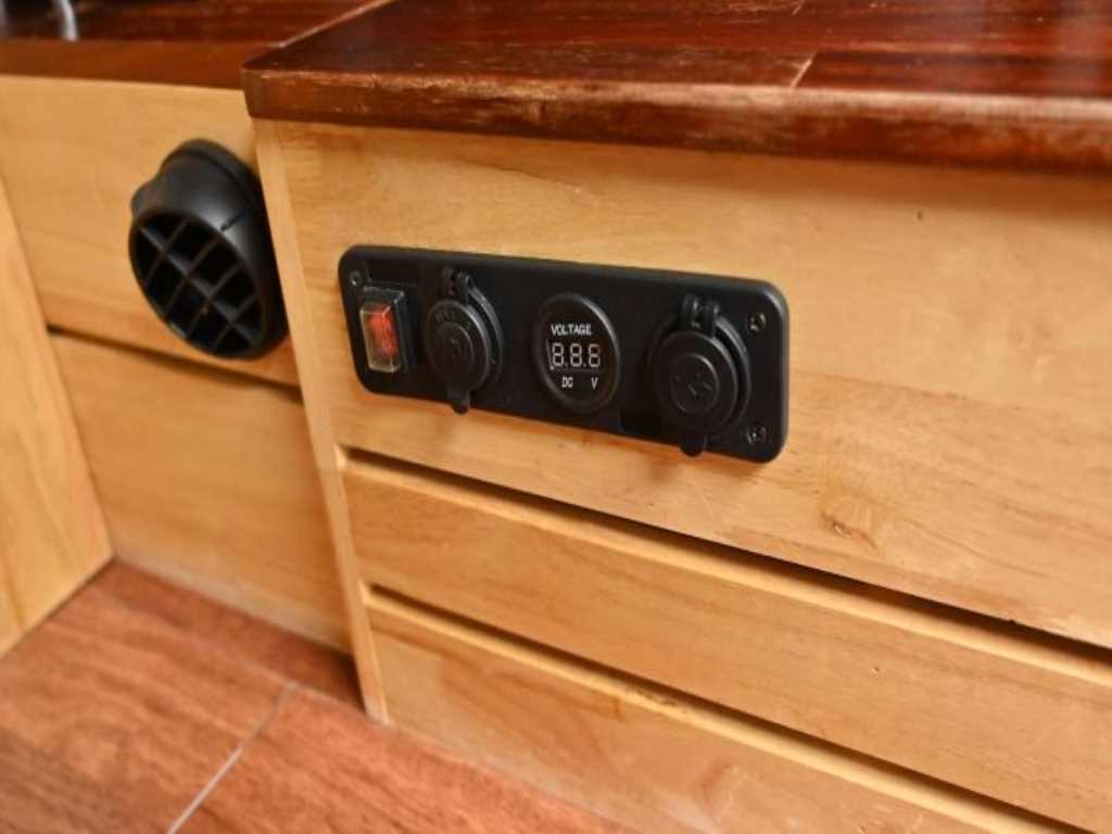 HYUNDAI Staria 2023 Blanco - Importación desde Corea - HF Imports Iquique - Foto 16