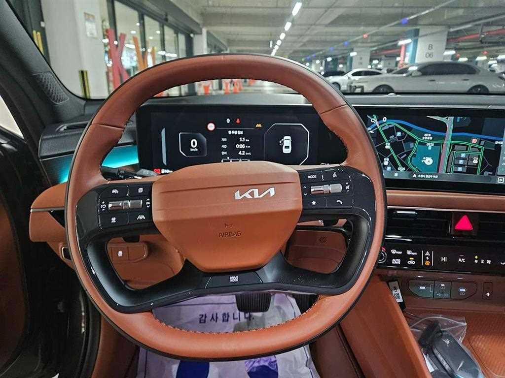 KIA K8 - Vista 8