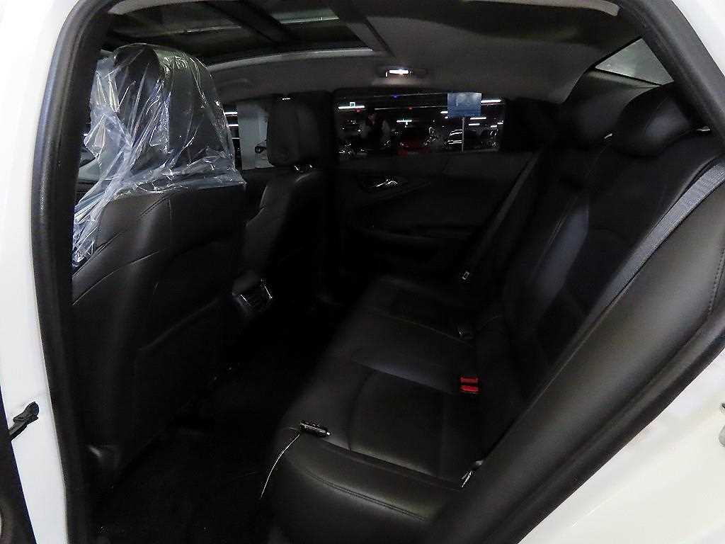 Chevrolet Malibu - Vista 7