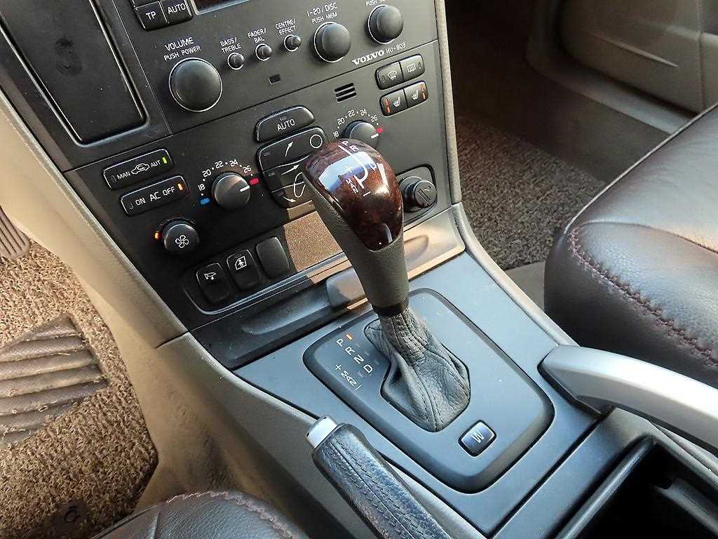 Volvo XC70 - Vista 10