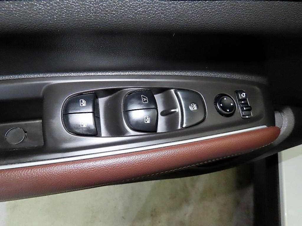 SAMSUNG QM6 2020 Blanco - Importación desde Corea - HF Imports Iquique - Foto 13