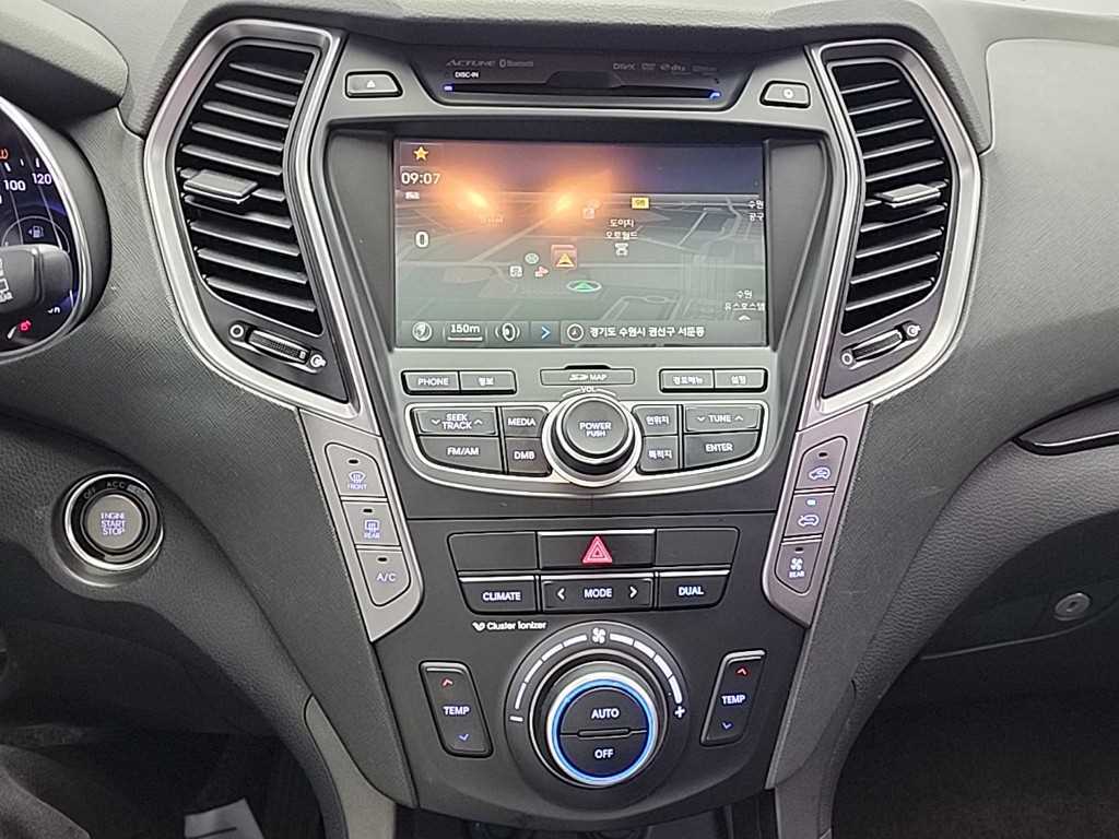 HYUNDAI Maxcruz - Vista 10