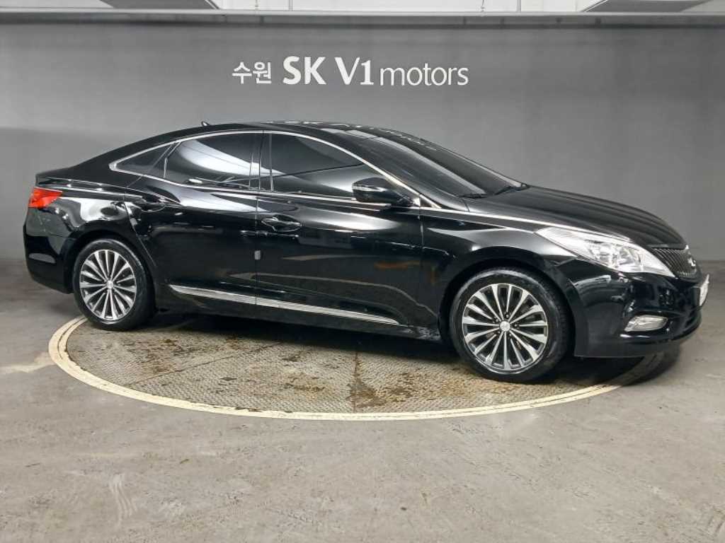HYUNDAI Grandeur - Vista 3
