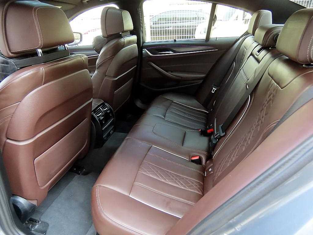 BMW 5 Series - Vista 6