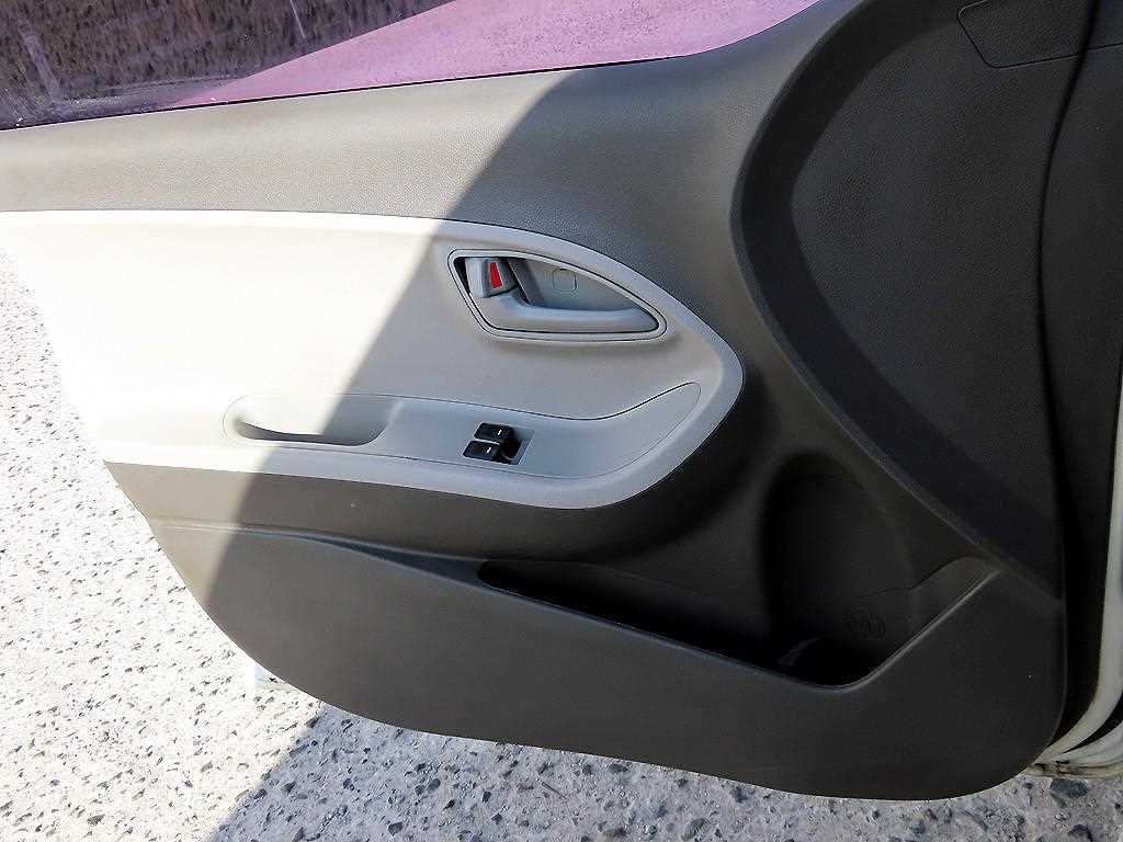 KIA Morning - Vista 11