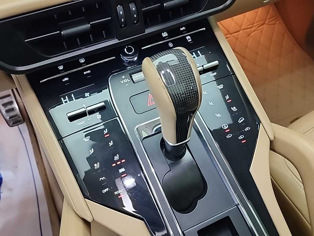 Porsche Cayenne - Vista 8