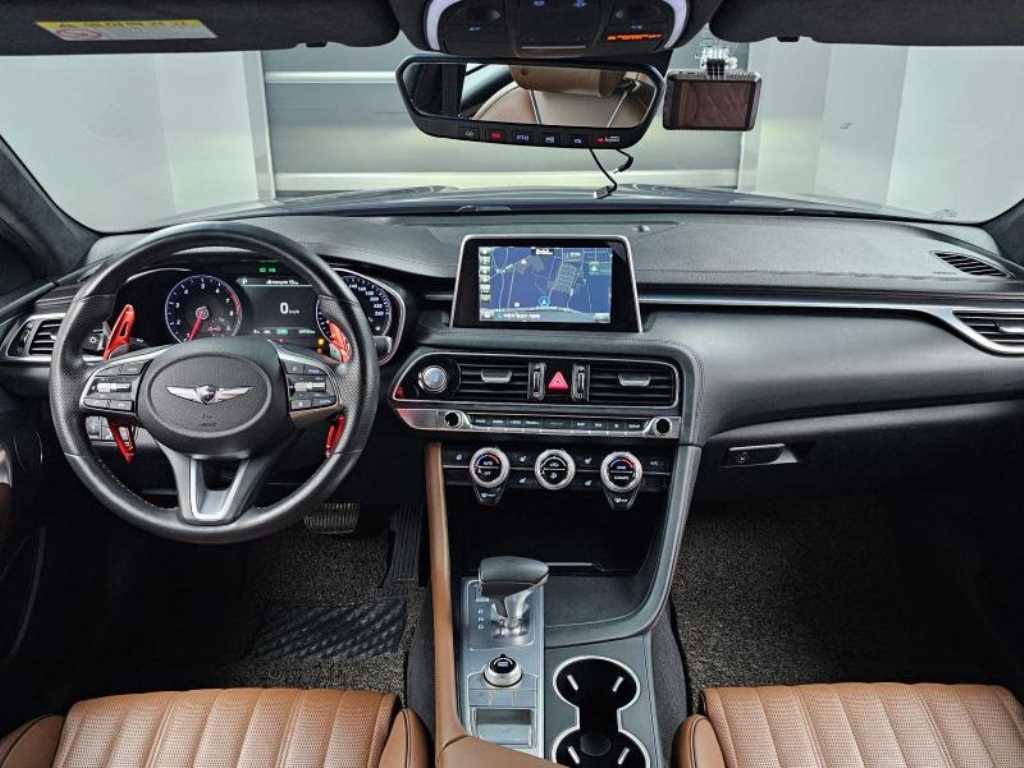 Genesis G70 - Vista 7