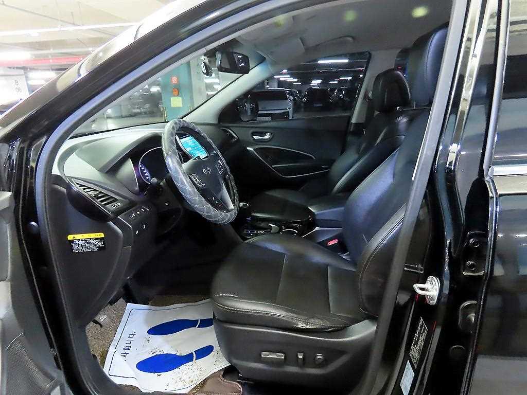 HYUNDAI Santa Fe - Vista 6