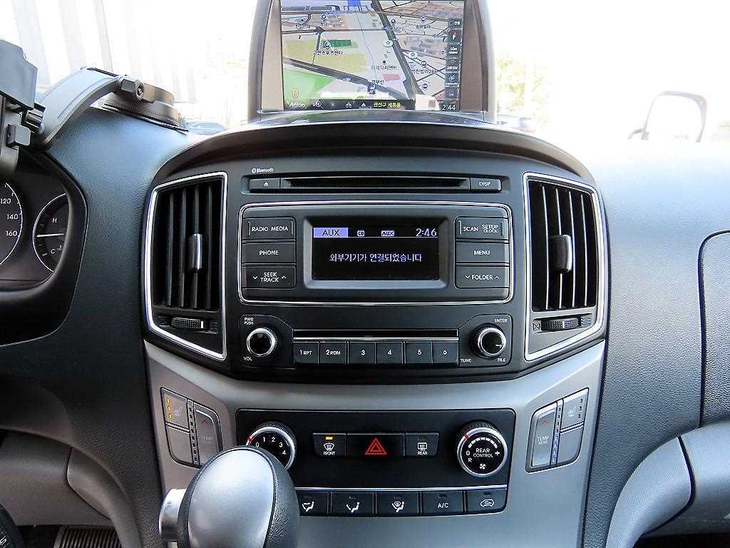 HYUNDAI Starex 2016 Amarillo - Importación desde Corea - HF Imports Iquique - Foto 14