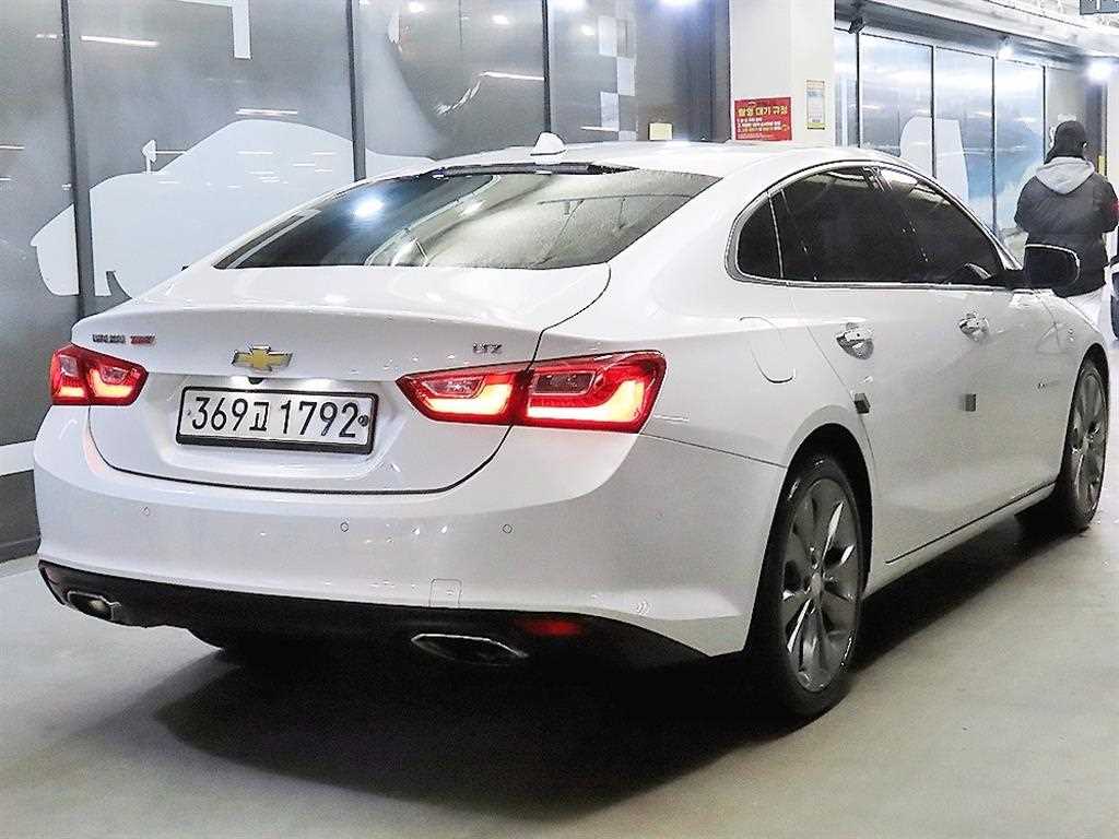 Chevrolet Malibu - Vista 4