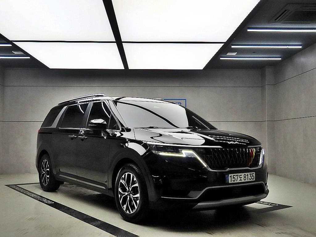 KIA Carnival 2023 Negro - Importación desde Corea - HF Imports Iquique - Foto 1