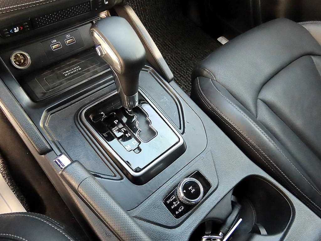 Ssangyong Rexton - Vista 10