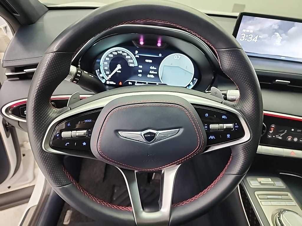 Genesis GV70 - Vista 9