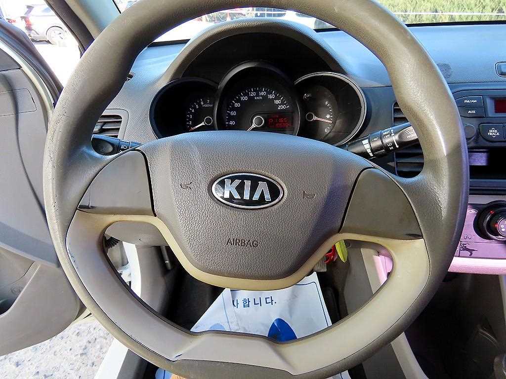 KIA Morning - Vista 8