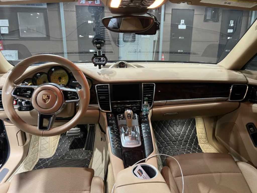 Porsche Panamera - Vista 10
