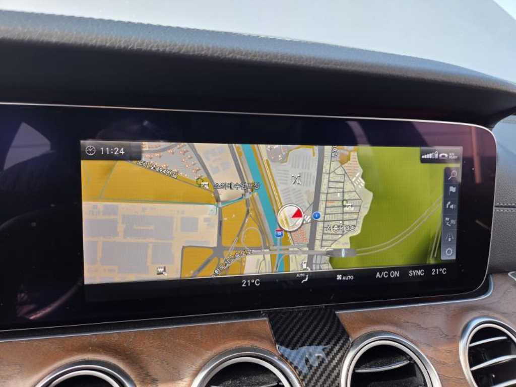 Mercedes Benz E class 2018 Plateado - Importación desde Corea - HF Imports Iquique - Foto 13