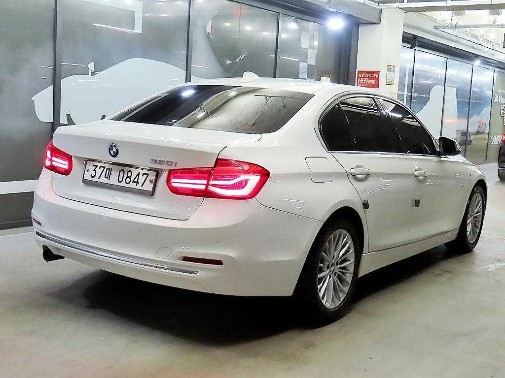 BMW 3 series - Vista 4