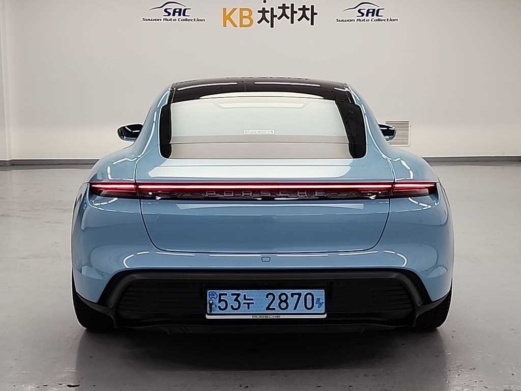 Porsche Taycan - Vista 3