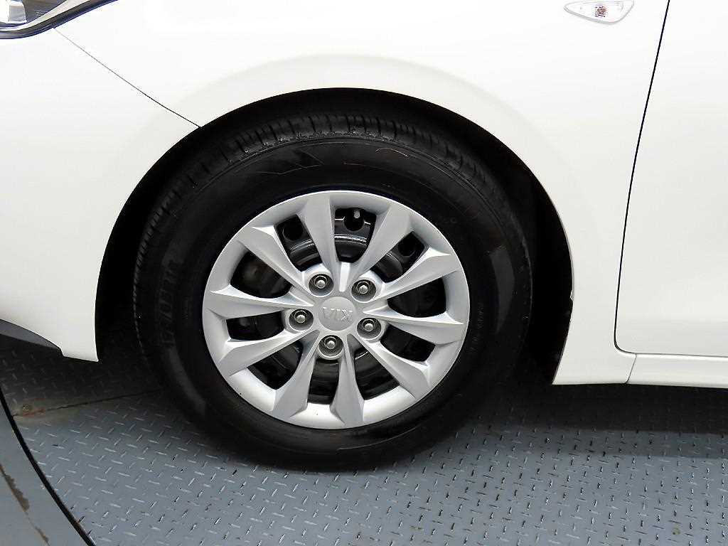 KIA K3 2021 Blanco - Importación desde Corea - HF Imports Iquique - Foto 17