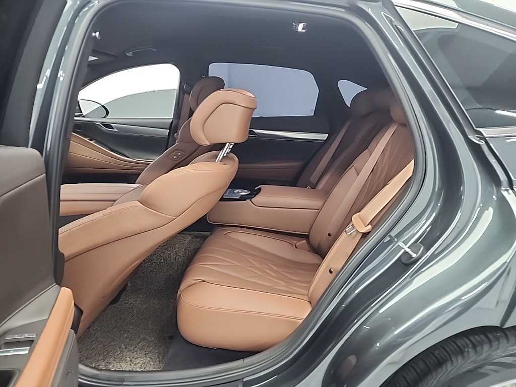 Genesis G80 - Vista 12