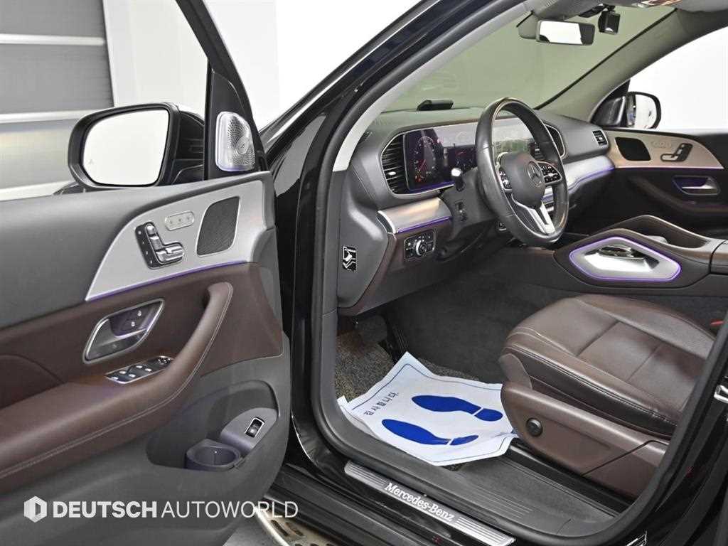 Mercedes Benz GLE Class - Vista 11