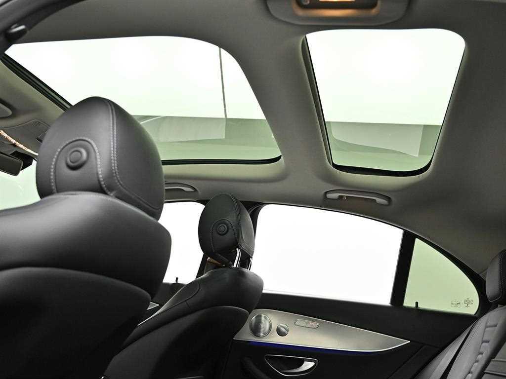 Mercedes Benz E class 2020 Negro - Importación desde Corea - HF Imports Iquique - Foto 18