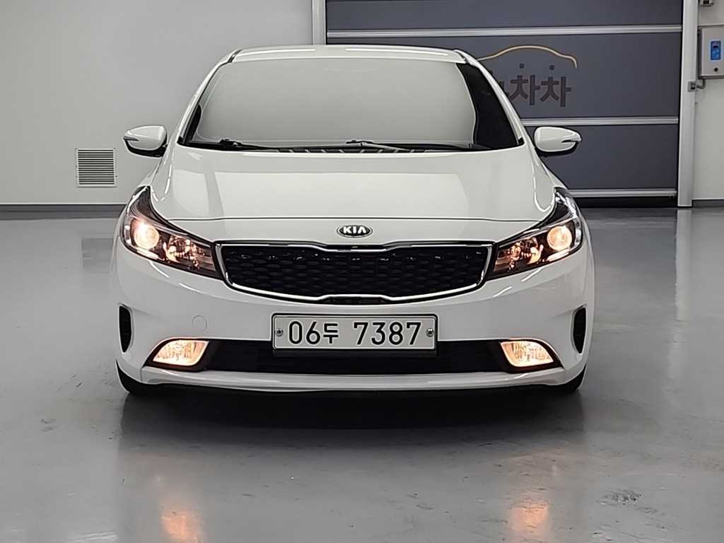 KIA K3 - Vista 2