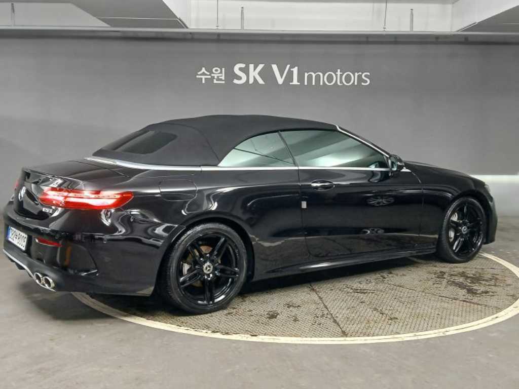 Mercedes Benz E class - Vista 4