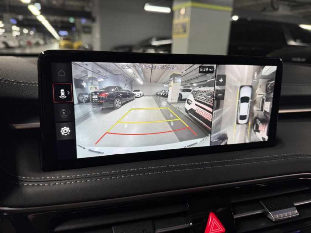 Genesis G70 - Vista 11