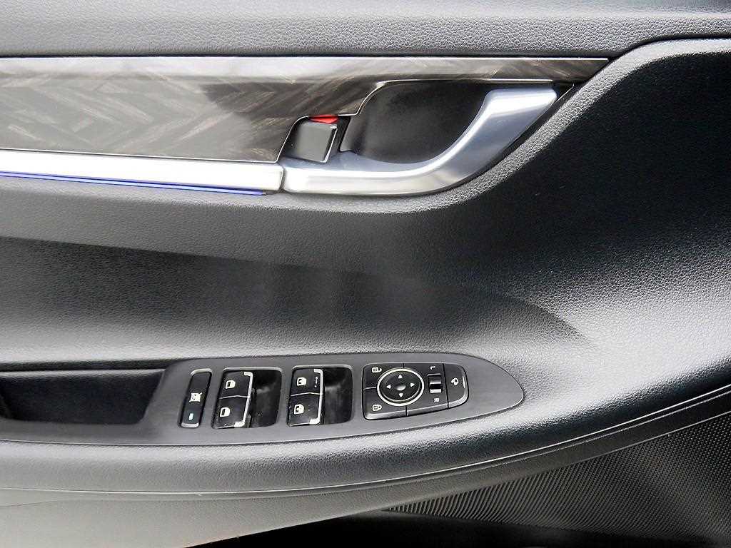 HYUNDAI Grandeur - Vista 9