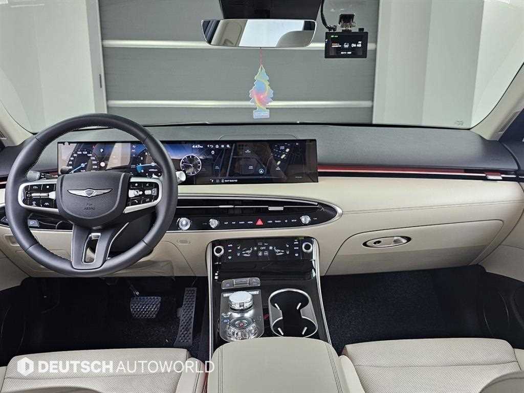 Genesis GV70 - Vista 8