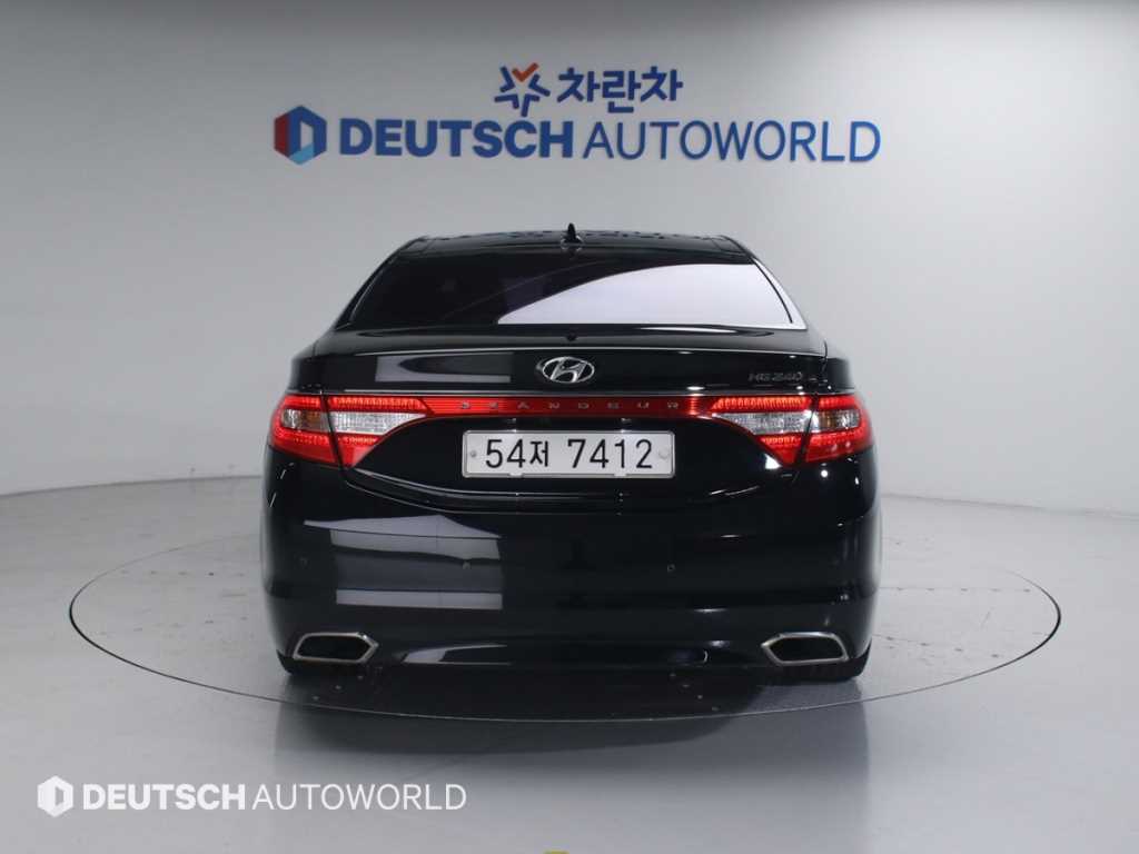 HYUNDAI Grandeur - Vista 4