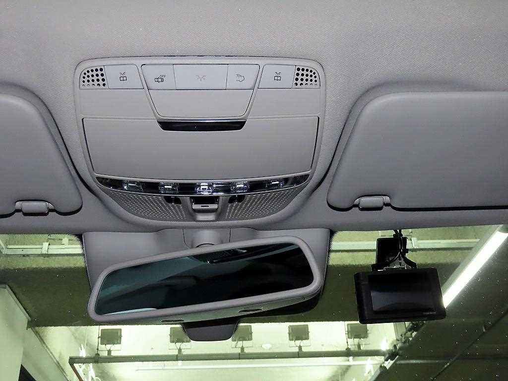 Mercedes Benz C Class 2017 Negro - Importación desde Corea - HF Imports Iquique - Foto 15