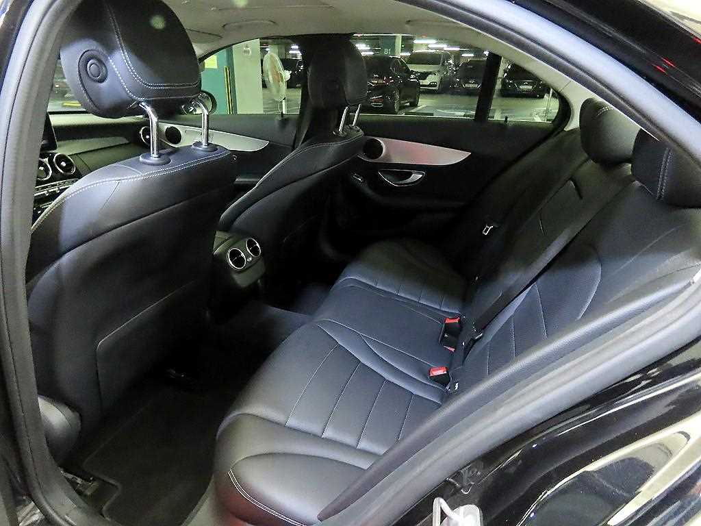 Mercedes Benz C Class - Vista 7