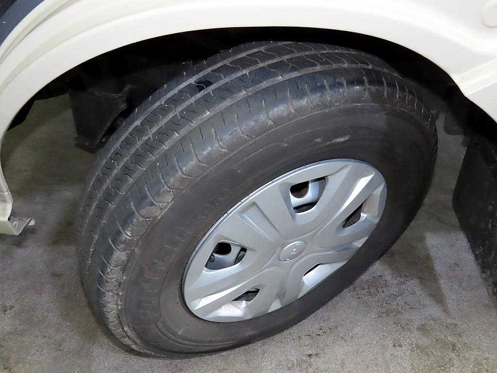 Small Truck Cargo (small) 2024 the color of pearl - Importación desde Corea - HF Imports Iquique - Foto 18