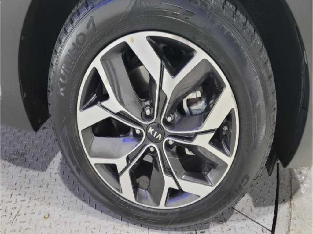 KIA Sportage - Vista 8