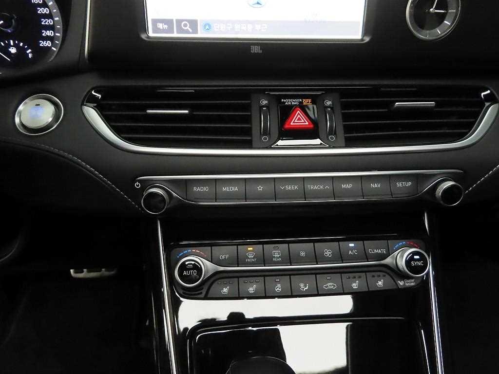 HYUNDAI Grandeur - Vista 10