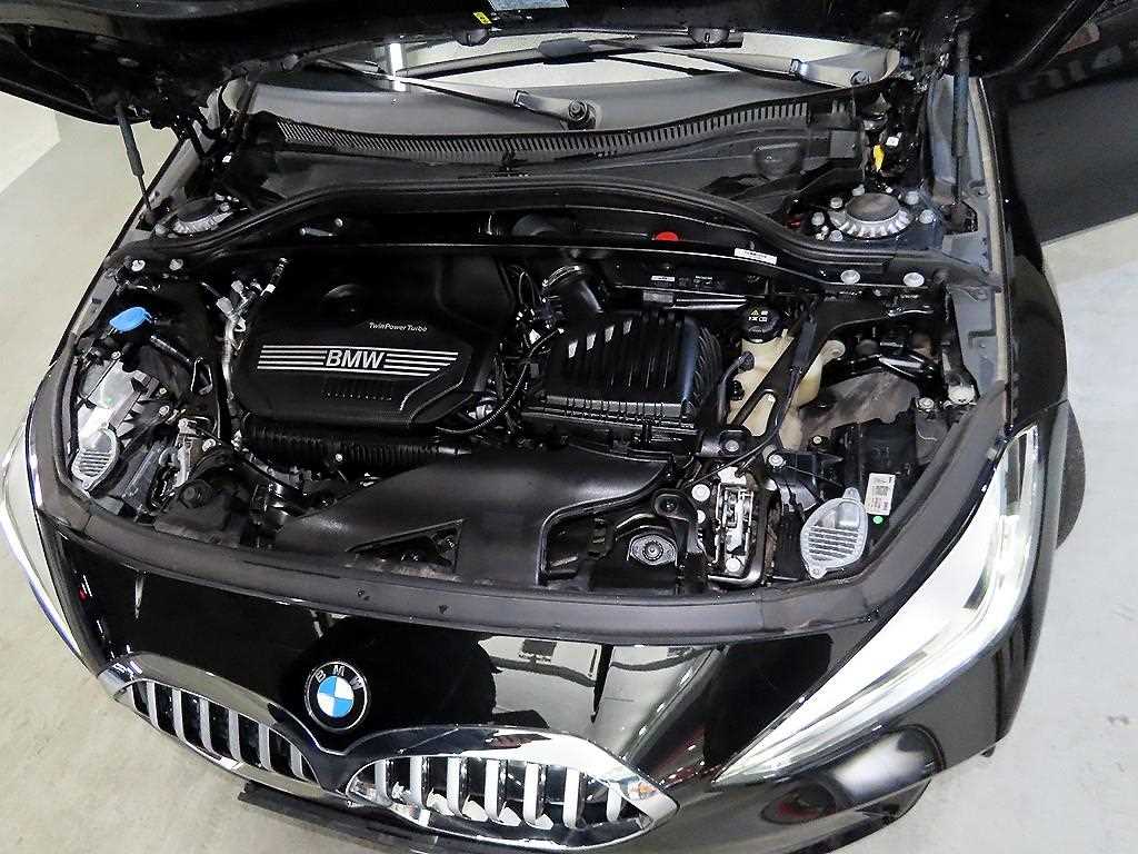 BMW 1 series 2022 Negro - Importación desde Corea - HF Imports Iquique - Foto 19