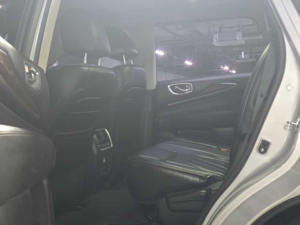 Infiniti QX - Vista 6