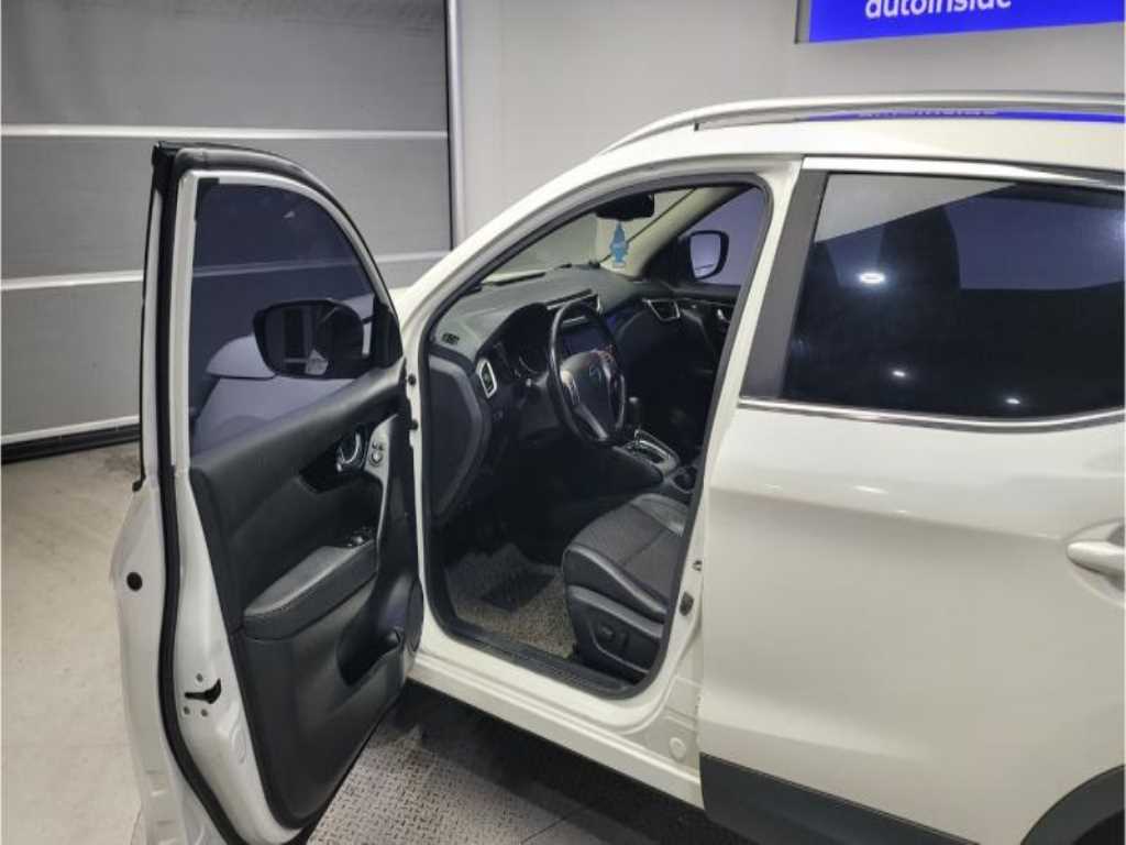 Nissan Cashkai - Vista 6