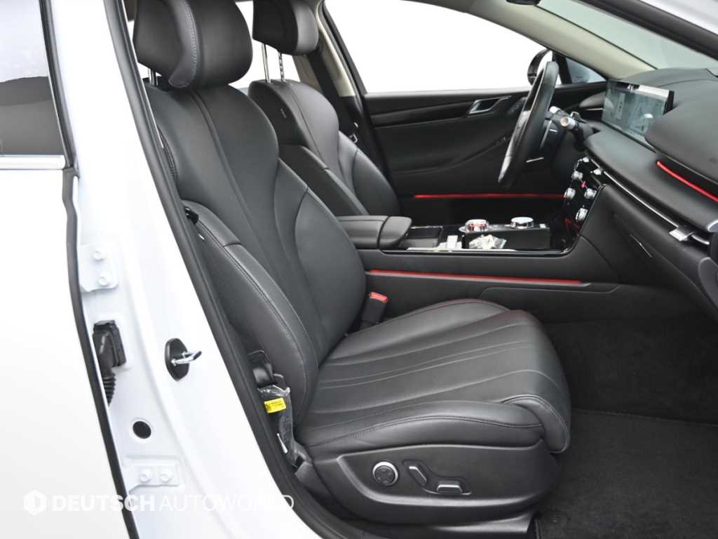 Genesis G80 - Vista 10