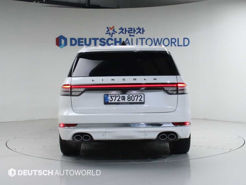 Lincoln Aviator - Vista 4