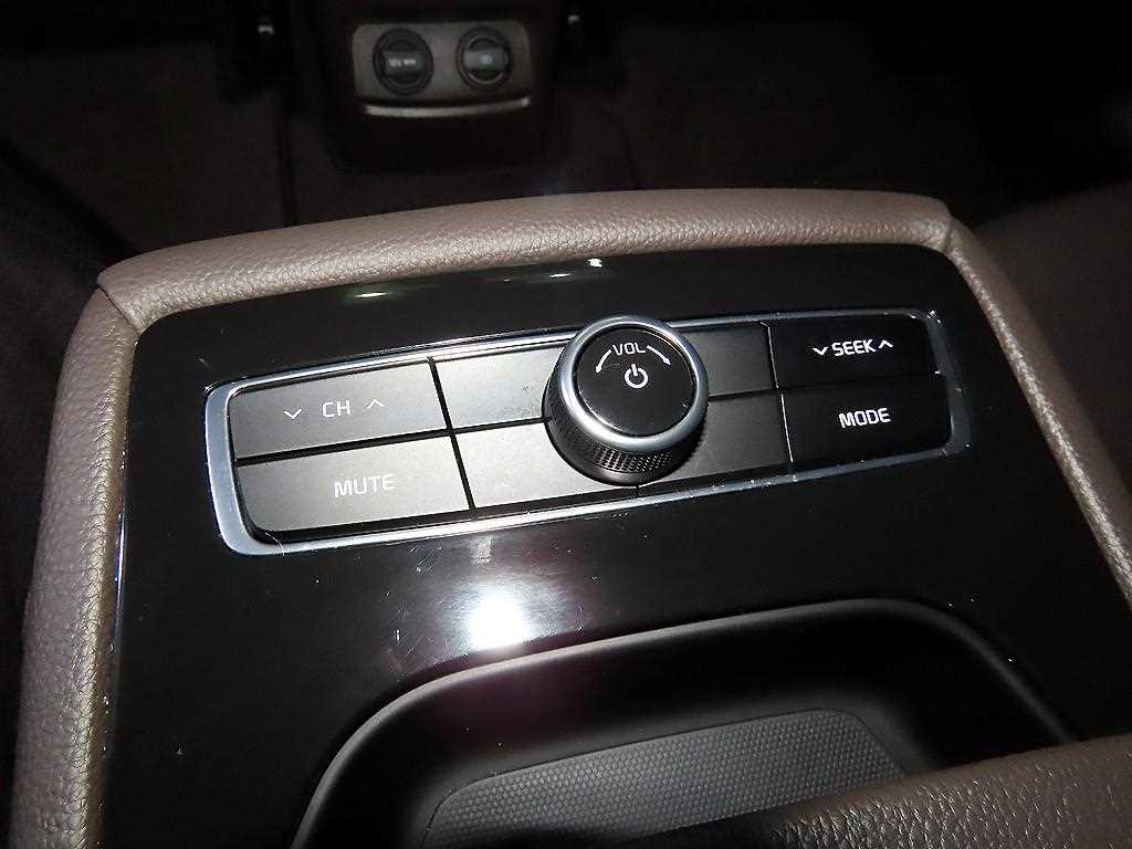 KIA K7 2018 Negro - Importación desde Corea - HF Imports Iquique - Foto 16