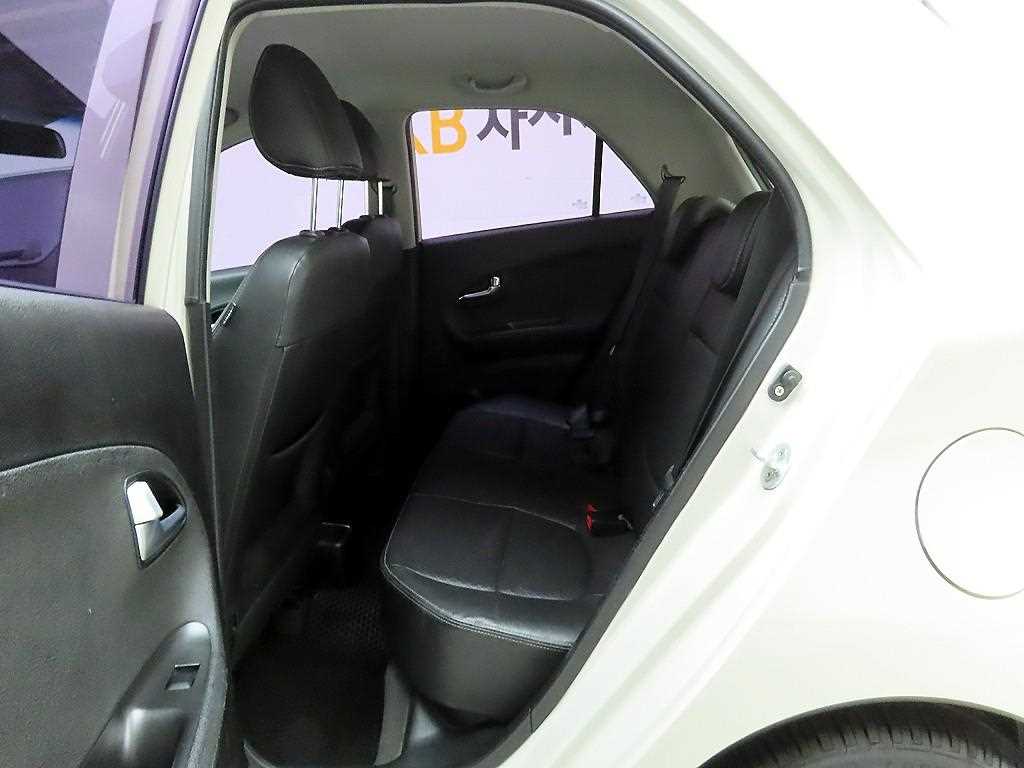 KIA Morning 2012 Blanco - Importación desde Corea - HF Imports Iquique - Foto 14