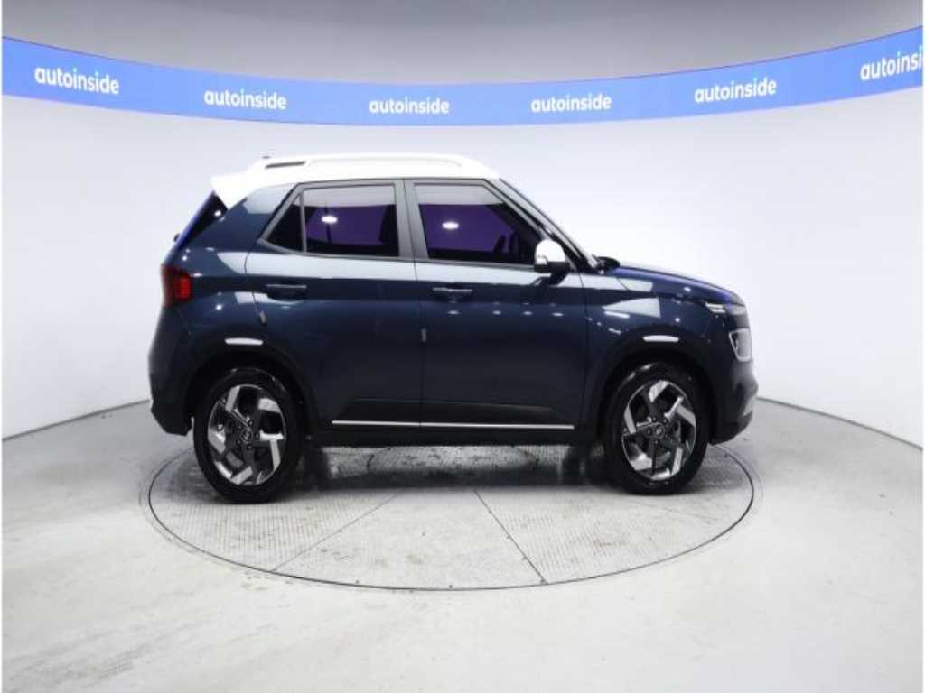HYUNDAI Venue - Vista 5