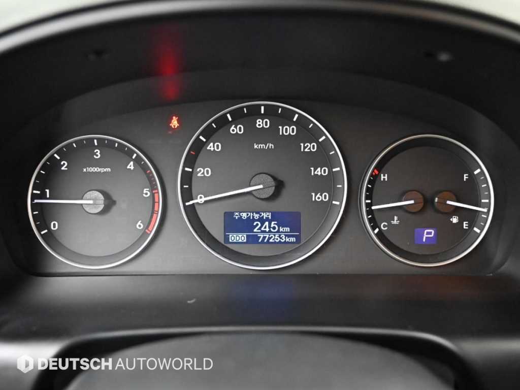 HYUNDAI Starex - Vista 8